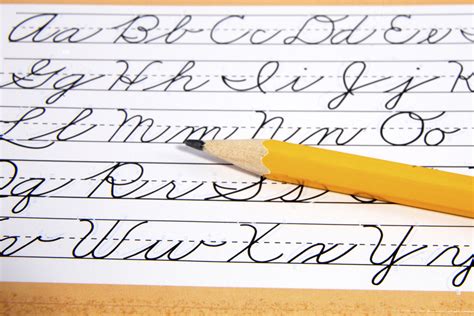 how to draw cursive e and why handwriting is important in the digital age